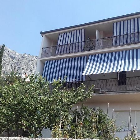 Apartments Ivka Omis Exterior photo